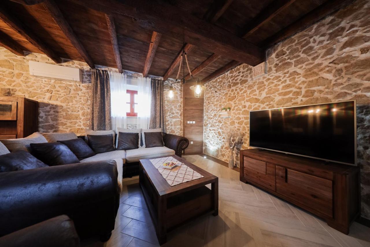 Holiday Home Mare Petrcane Exterior foto